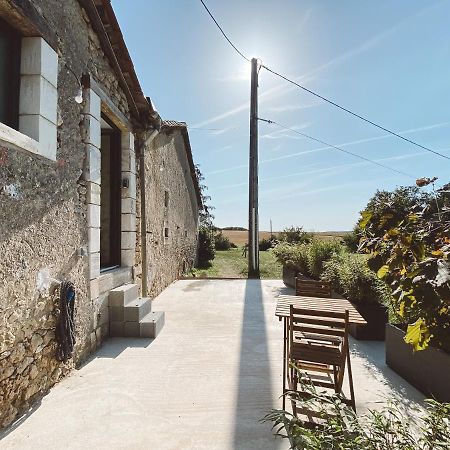 *NEW* La Parenthèse : joli studio avec terrasse Valeuil Esterno foto