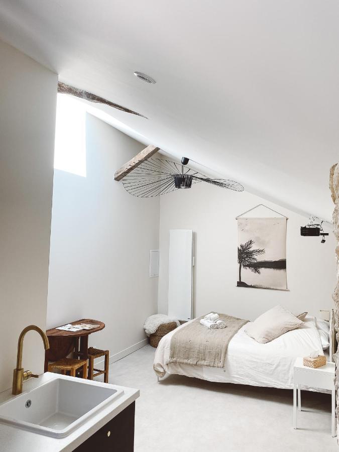 *NEW* La Parenthèse : joli studio avec terrasse Valeuil Esterno foto